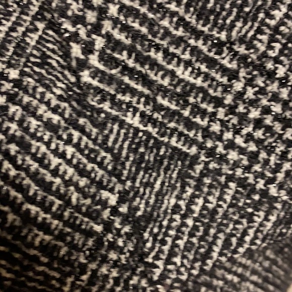 Talbots 6P blazer in black, white and metallic wool blend.  Excellent condition - Picture 3 of 6